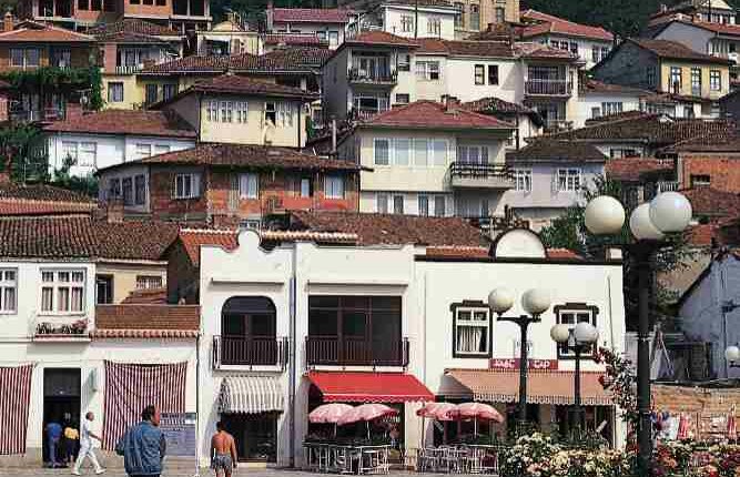 Janë asgjësuar 8.7 ton ushqime të pasigurta nga restorantet dhe lokalet e tjera në Ohër dhe Strugë
