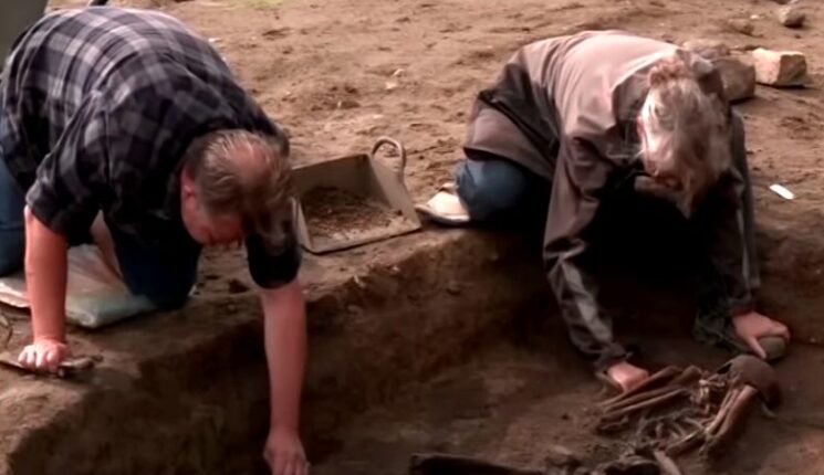 Arkeologët danezë zbuluan pesëdhjetë skelete nga epoka e vikingëve