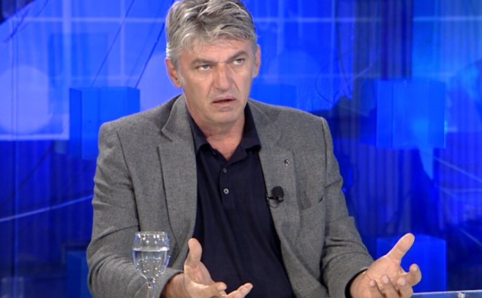 Ziadin Sela tregon zgjidhjen e duhur për gjuhën shqipe