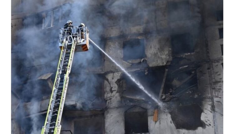 Moska dhe Kievi shkëmbejnë sulme me dronë dhe raketa, dy persona humbin jetën