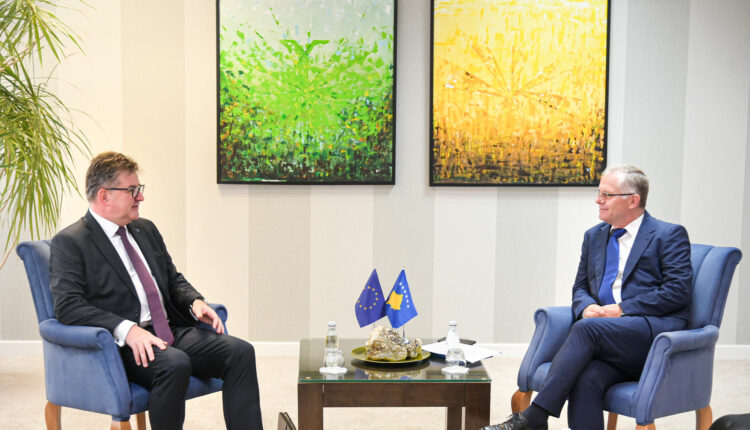 Bislimi, Lajçakut: Ura e Ibrit të hapet pa vonesa dhe pa pengesa