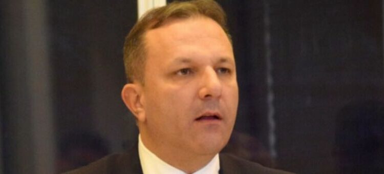 Spasovski: E dënoj qasjen e Bullgarisë për mos vendosjen e flamurit të RMV-së, mirëpo përgjegjësi ka edhe presidentja Siljanovska