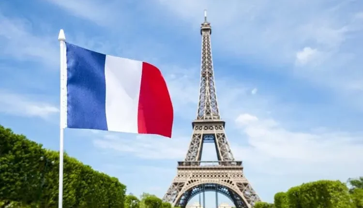 Franca do të jetë lider në Inteligjencën artificiale, krijon sekretariatin për AI
