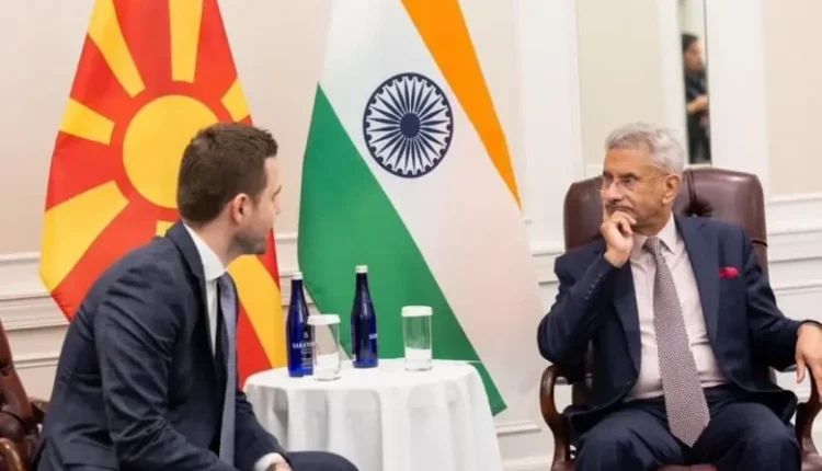 Mucunski takohet me kolegun indian, Xhaishankar