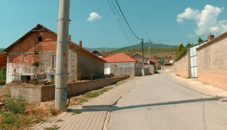 Në komunën e Likovës ikja e mërgimtarëve mori gjallërinë, rrugë të boshatisura e shtëpi të mbyllura