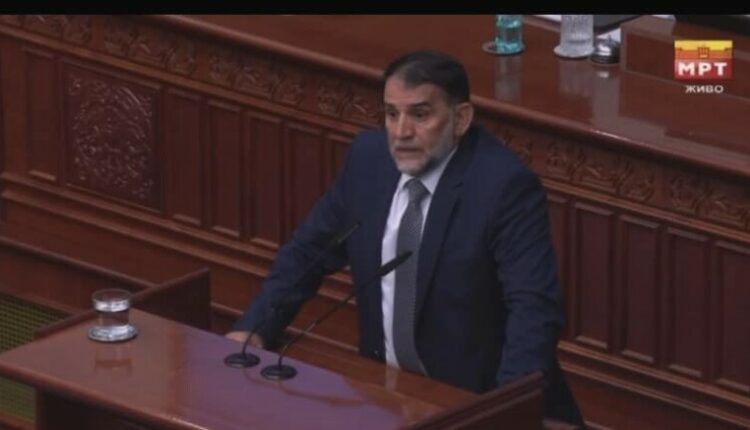 Salih Murat: Gashi e keqpërdori pozitën e tij me dërgimin e sigurimit në aeroport