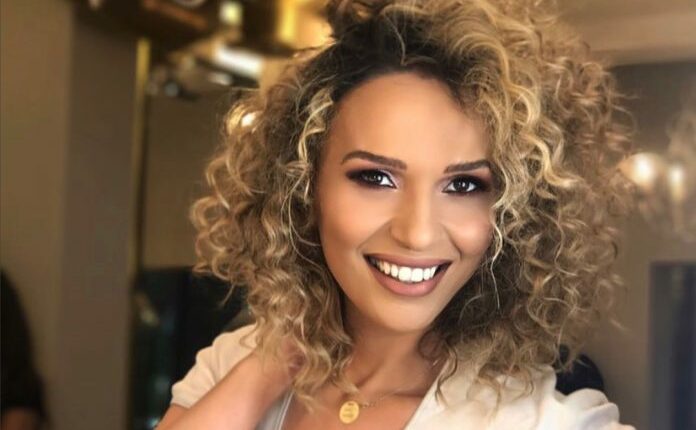 Teuta Krasniqi merr vëmendjen me dukjen elegante në fotografitë e fundit