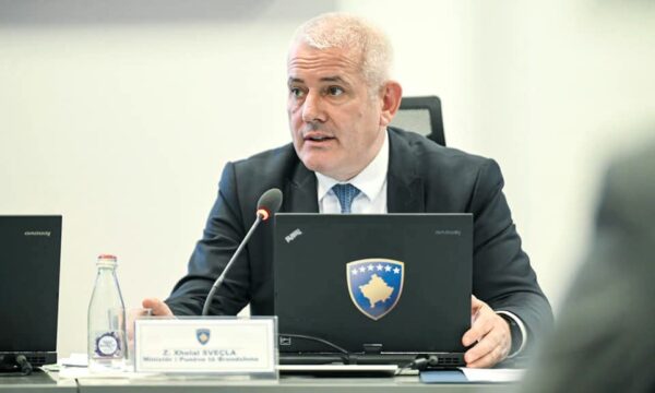 Sveçla e përsërit se Prokuroria Speciale është dashur ta përfshijë komandantin e ushtrisë serbe në aktakuzë për Banjskën