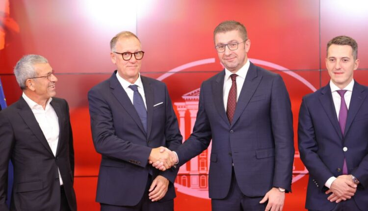 Mickoski: Arritëm marrëveshje me një turoperator gjerman për sjelljen e 35 mijë turistëve nga Evropa në vit
