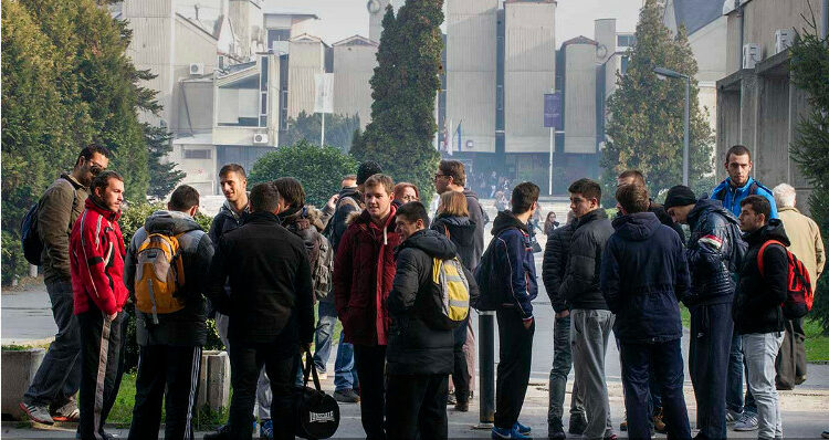 Rreth 2500 persona me arsim të lartë çdo vit largohen nga Maqedonia e Veriut