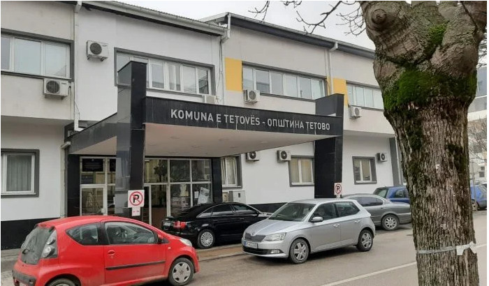 Komuna e Tetovës: Myftinia e Tetovës me në krye Qani Nesimin, nuk ka të drejtë të mbledh para nga shitësit