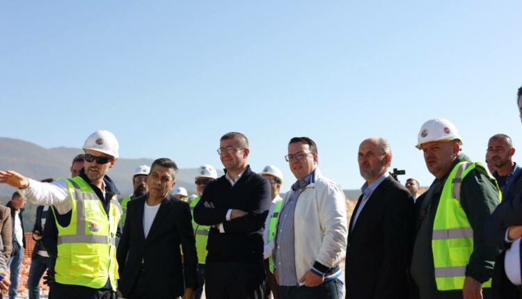 Mickoski: Janë planifikuar 350 projekte kapitale nga komunat, vetëm në sektorin e transportit