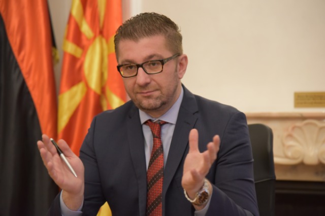 Ndërmjetësimi i Orban mes Shkupit dhe Sofjes, Mickoski: Për të shmangur bllokimin e negociatave me BE