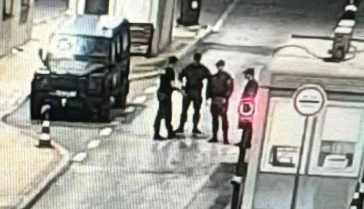 Policia e Kosovës thotë se xhandarmëria serbe ka shkelur vijën ndarëse kufitare në Merdar