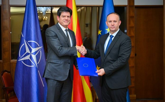 Gashi takon euro-ambasadorin Rokas, diskutohet raporti vjetor i progresit i RMV-së