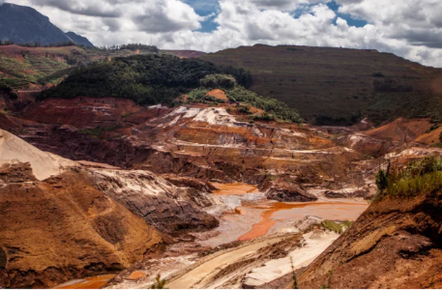 Brazili pranon $30 miliardë kompensim nga gjigantët minerarë BHP, Vale për katastrofën e digës në 2015