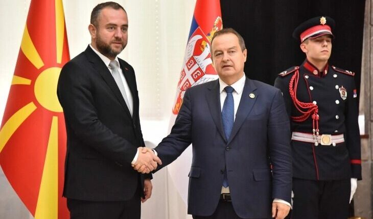 Ivica Daçiq në Kumanovë, takohet me Toshkovskin