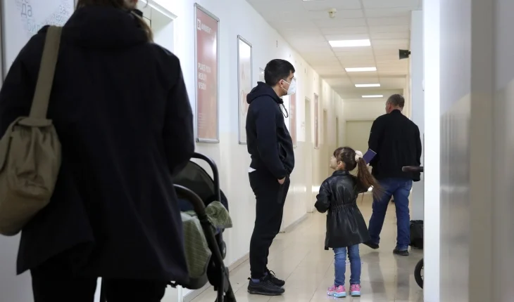 Dhjetë raste të reja të kollës së mirë, janë hospitalizuar tre persona