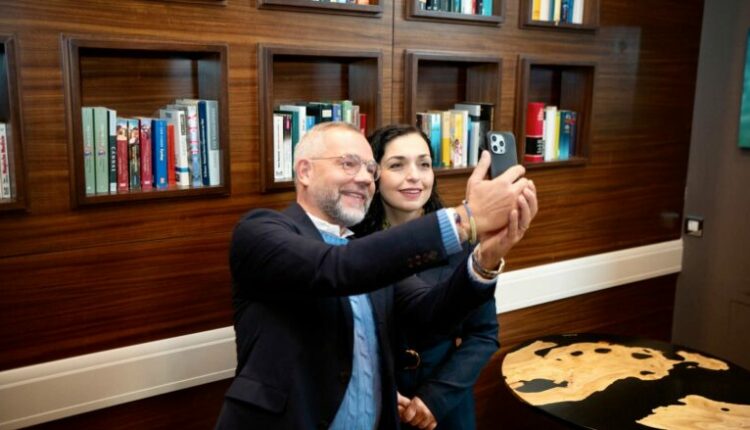 Roth: Kosova shembull pozitiv në Ballkanin Perëndimor, vendet e tjera po largohen nga vlerat evropiane