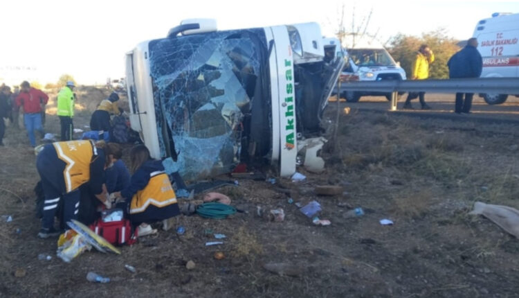 Aksident i rëndë në Turqi: Një autobus është përmbysur, të paktën 6 të vdekur dhe 25 plagosur