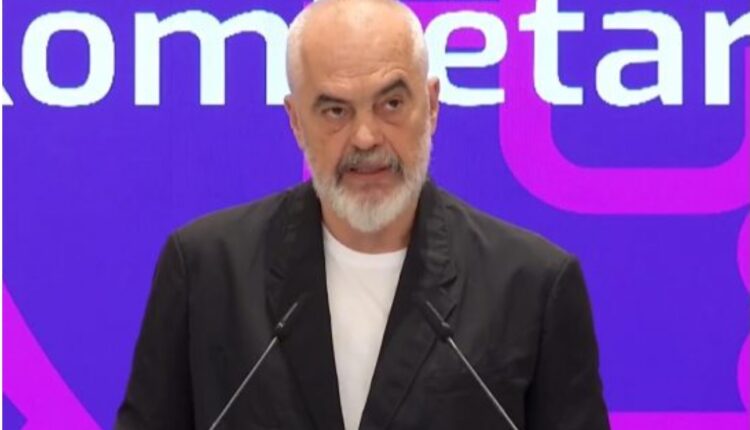 Kreu një ndërhyrje kirurgjikale, kryeministri i rikthehet punës, mbledh kryetarët e Bashkive