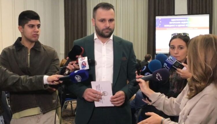 Durmishi: Qytetarët e ndjejnë në xhepin e tyre, masat e qeverisë kanë efekt! Çdo familje ka kursyer gati 3.000 denarë! Çmimet për ushqim dhe pije janë ulur për 935 denarë