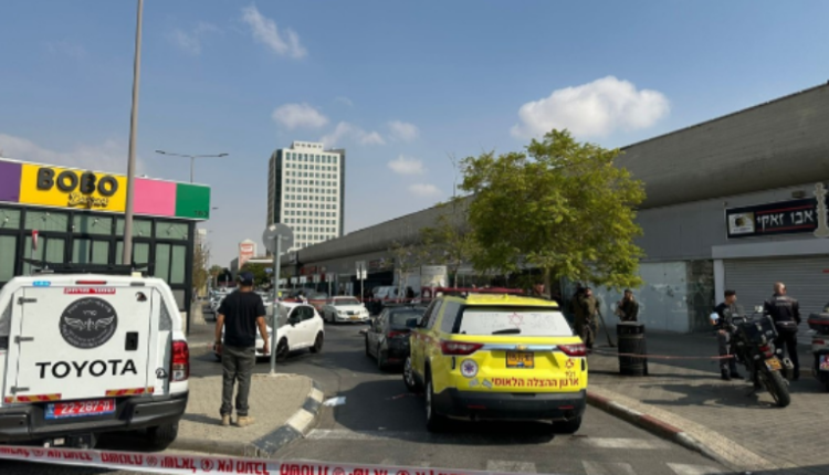 Sulmohet një stacion autobusësh në Izrael, nëntë të plagosur – i dyshuari qëllohet për vdekje