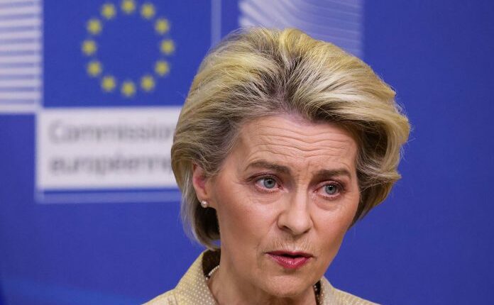 Dëbimet e emigrantëve do të rriten, thotë von der Leyen