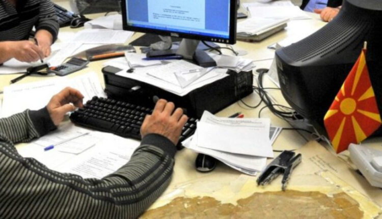 Punësimet në administratë do të vazhdojnë