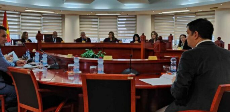 Reagime pas shfuqizimit të “Balancuesit” – “Ndalimi i punësimeve përmes Balancerit, skandali i radhës”