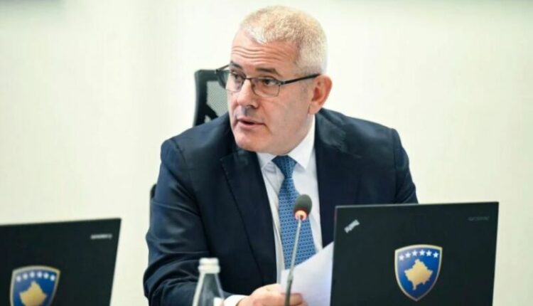 Sveçla: Policia jonë po fuqizohet për çdo ditë