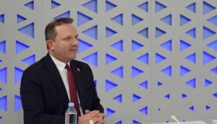 Spasovski: Pres nga Qeveria të tregojë se a janë për BE ose a kanë alternativë tjetër për ndryshimin e kornizës negociuese