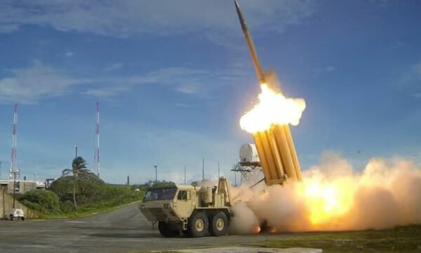 ShBA ia dërgon sistemin antiraketor THAAD dhe personel ushtarak Izraelit pas sulmeve ajrore nga Irani