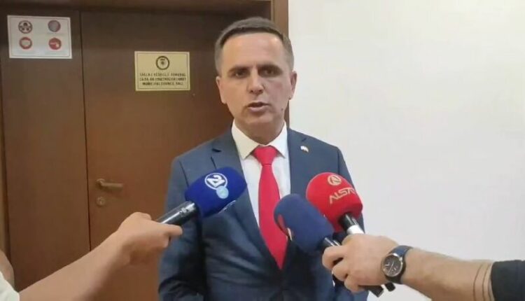 Nëse ASHAM hapë dyert për shqiptarët, a do të heqë dorë VLEN nga Akademia Shqiptare? Kasami: Të gjitha opsionet janë në tryezë