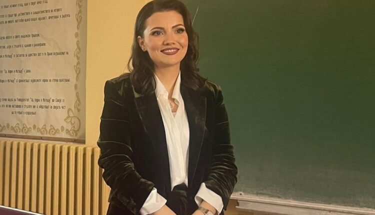 Redona Bexheti e vetmja në trojet shqiptare që doktoron në fizikë mjekësore!