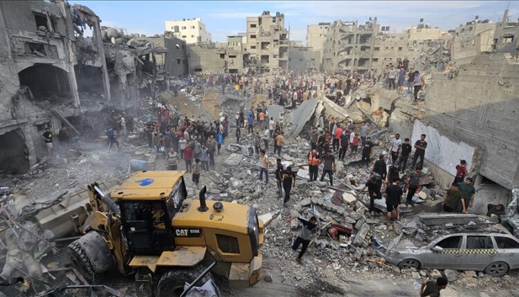 Izraeli bombardon kampin e refugjatëve në Gaza, rritet numri i viktimave