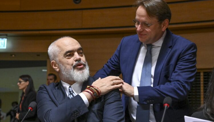 LUKSEMBURG – Varhelyi: Shqipëria në një moment historik të integrimit në BE, përmbushi reformat e kërkuara