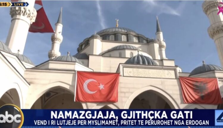 Xhamia Namazgjajas, gjithçka gati/ Vend i ri lutjeje për myslimanët, pritet të përurohet nga Erdogan