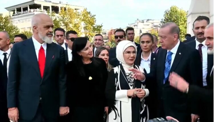 LIVE – VIDEO nga Xhamia e Namazgjasë/ Erdogan dhe Rama në hapjen e xhamisë