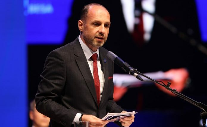 Zeqirija Ibrahimi: Nuk e largojmë askënd nga puna pse është punësuar nga BDI-ja!