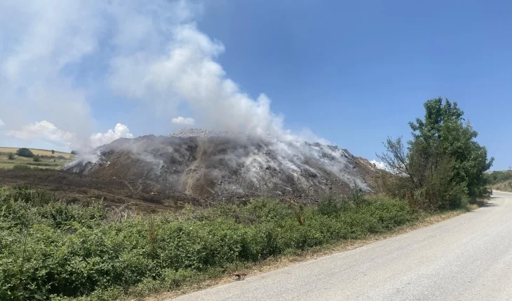 Digjet deponia e vjetër në Shtip