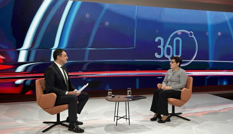 Dimitrieska-Koçoska: Në buxhet kemi suficit dhe huamarrje më të ulët në tregun e brendshëm se sa ishte planifikuar, mund ta përmbyllim vitin me deficit më të ulët