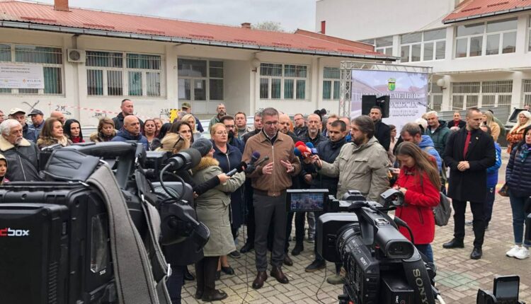 Eurointegrimet! Mickoski e pranon: S’ka Ndryshime Kushtetuese deri në fund të vitit!