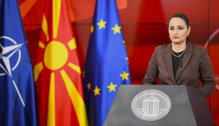 Latifi Azizi: Qeveria mbajti seancë të jashtëzakonshme, u miratua vendimi që një pjesë e rezervave shtetërore të naftës t’i jepen hua Qytetit të Shkupit