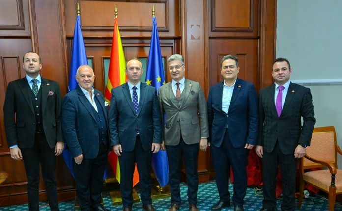 Takim i kryetarit të Kuvendit, Gashi me kryeisnë e MATTO-s