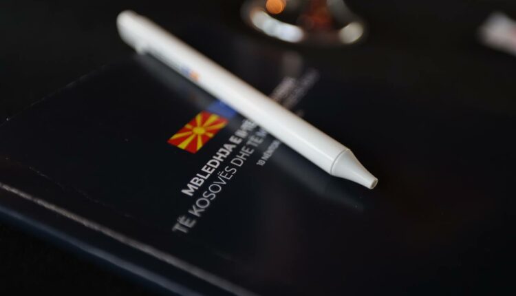 Nënshkruhen marrëveshjet bilaterale mes Kosovës dhe Maqedonisë së Veriut