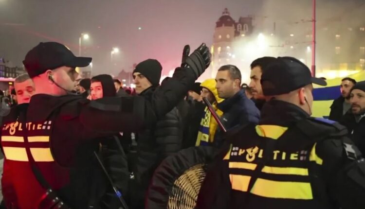 Sulmi ndaj tifozëve izraelitë në Amsterdam, pesë persona të hospitalizuar dhe 62 të arrestuar