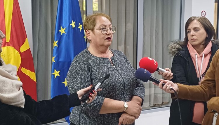 Janevska: Nuk lejohet që të pengohet e drejta themelore e nxënësve për t’u arsimuar për shkak të mos organizimit të transportit