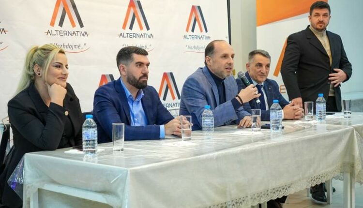 Alternativa fillon takimet me strukturat dhe aktivin e degës së Butelit
