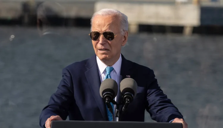Biden nxiton t’i ndihmojë Ukrainës me miliarda dollarë para se t’i përfundojë mandati